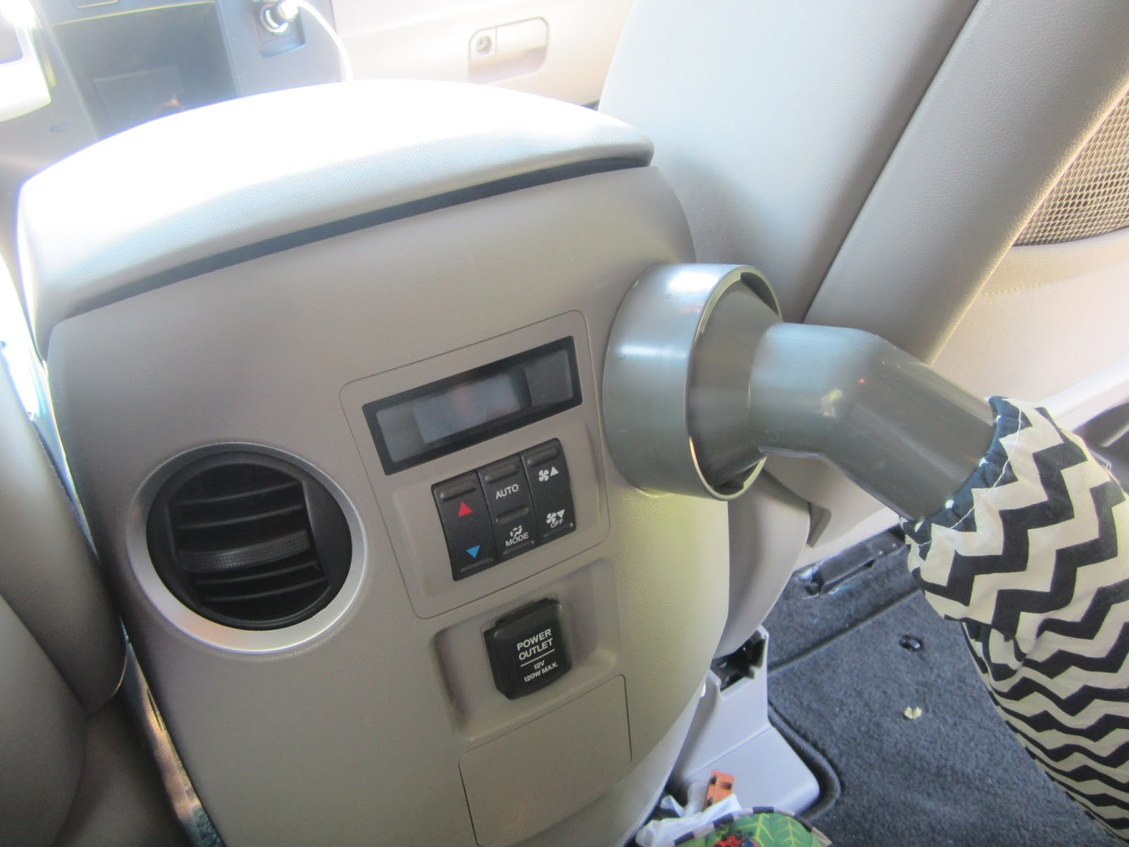 noggle rear facing