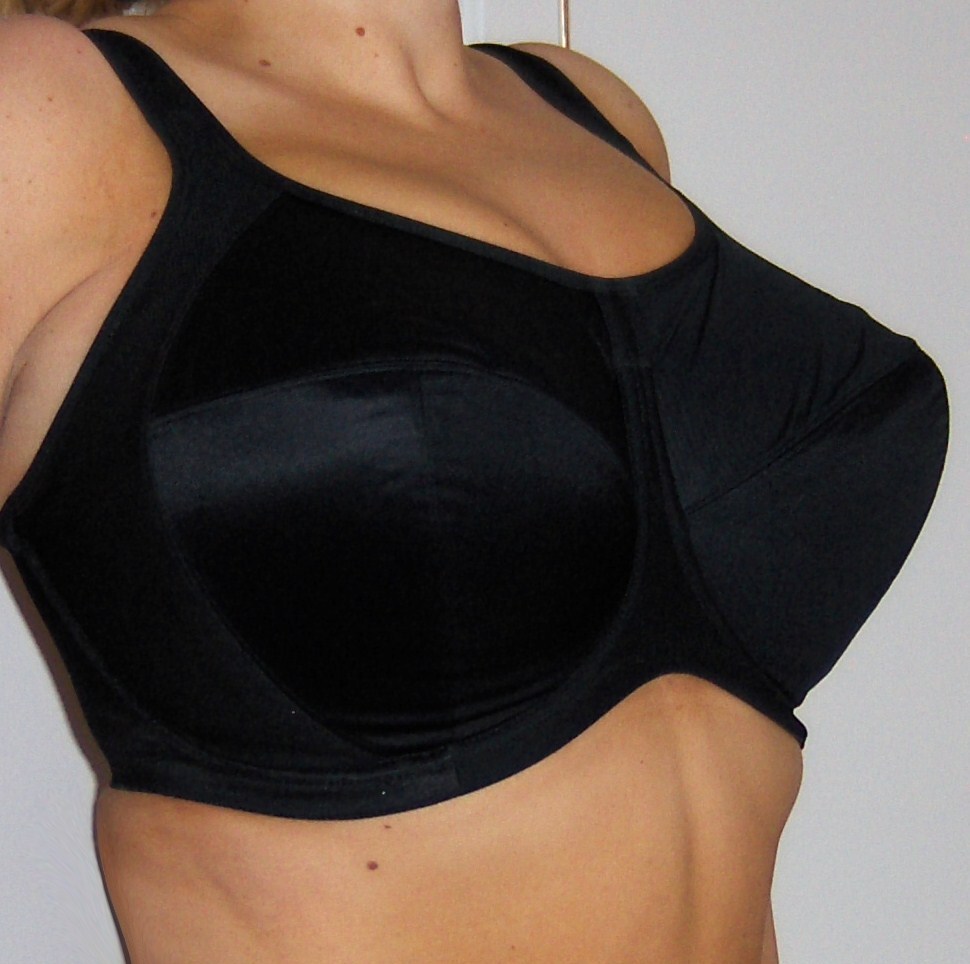 32k sports bra
