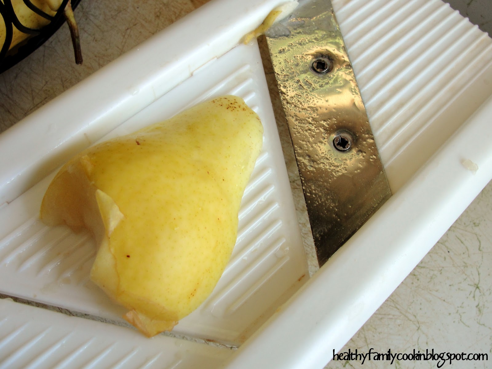 Healthy Family Cookin' Dehydrating Pears