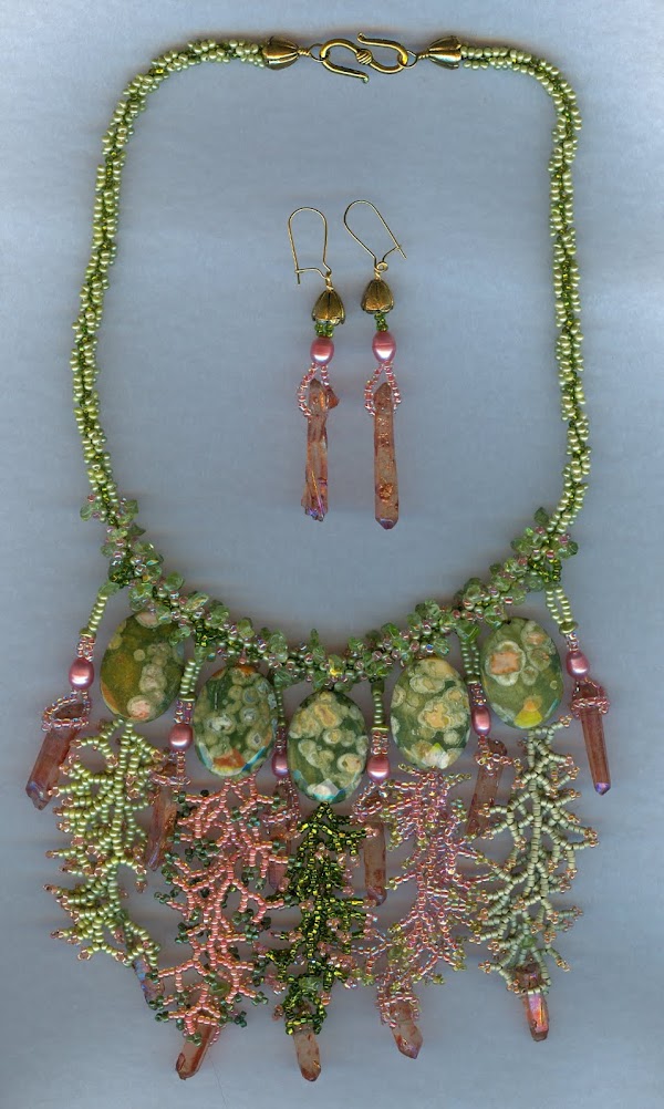 Lace necklace waterfall style pink & Green