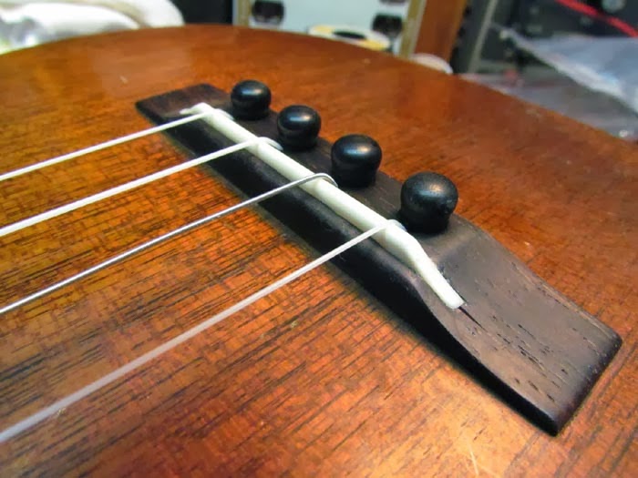 Ivory Saddle Removal and New Bone Saddle for Martin 1T Ukulele Crawls