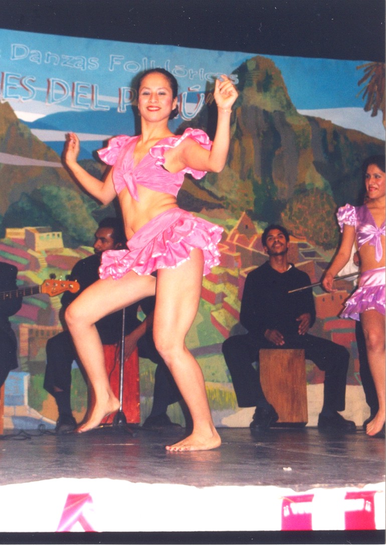 Traje Peruano De Festejo Traje Peruano De Festejo