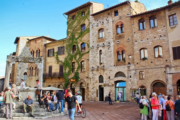 Go back in time in tuscanys san gimignano while filling your tummy ... Airbnb san gimignano