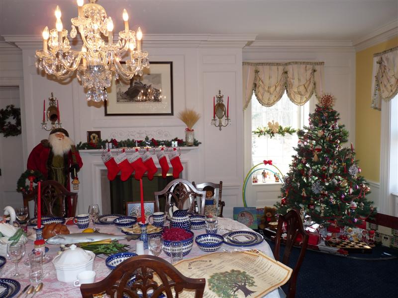 The Holes of My Soles Christmas Decor at Wildwood Manor