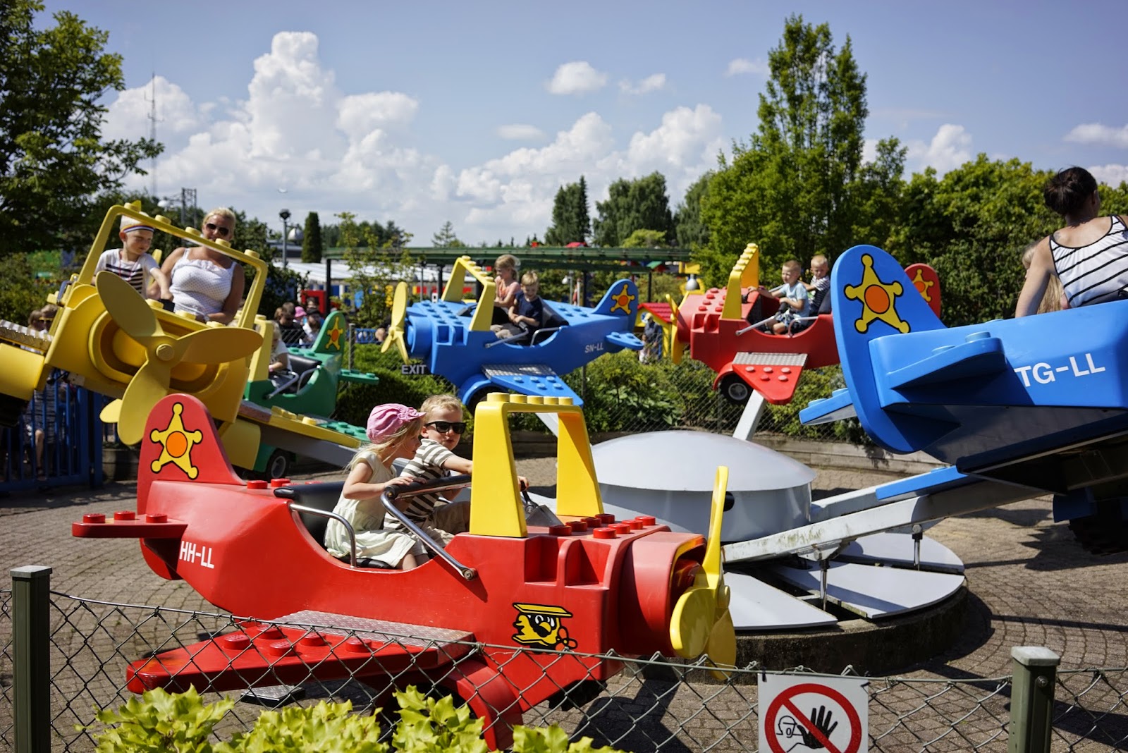 Richard Bjerkoe - Robust Dad - Legoland Planes Matheo Milla