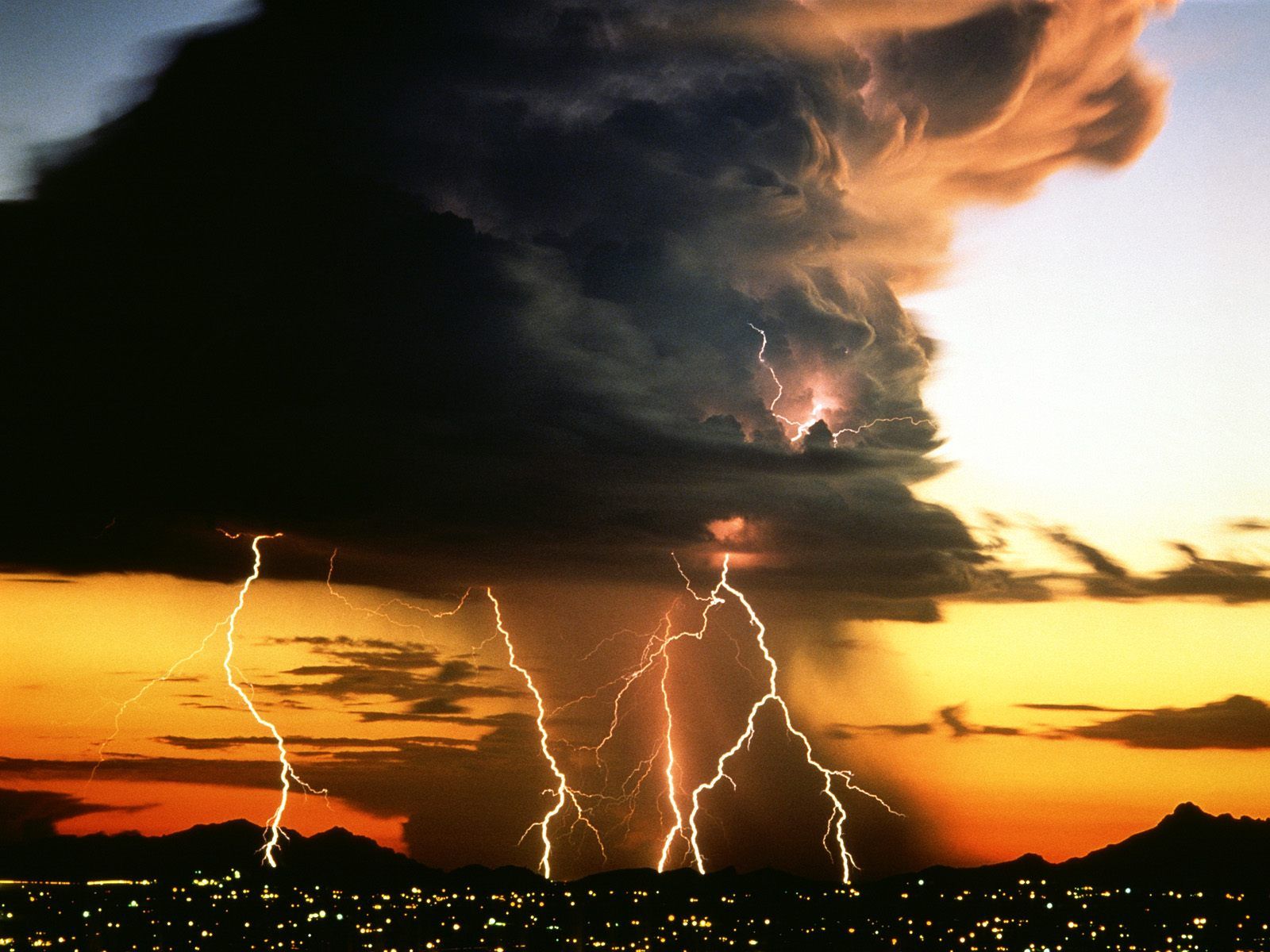 Lightning+storm+tattoo+designs