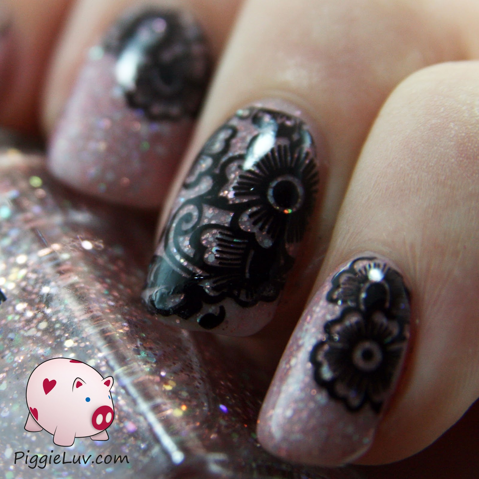 PiggieLuv: Look what I made with Kiss nail art pens!