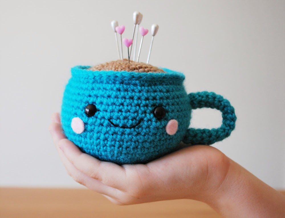 Sheree Forcier Blog: Amigurumi Cup of Tea Pin Cushion