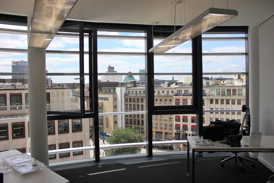 Stories Aktuell Ko Bogen Buros First Look Zur Dachterrasse Und Ins Regus Business Center