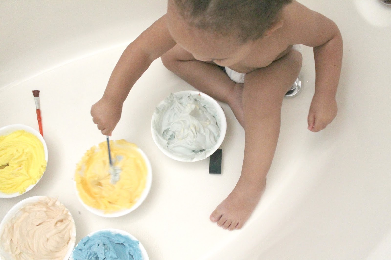 the savvy girl's guide to life DIY Bathtub Paint