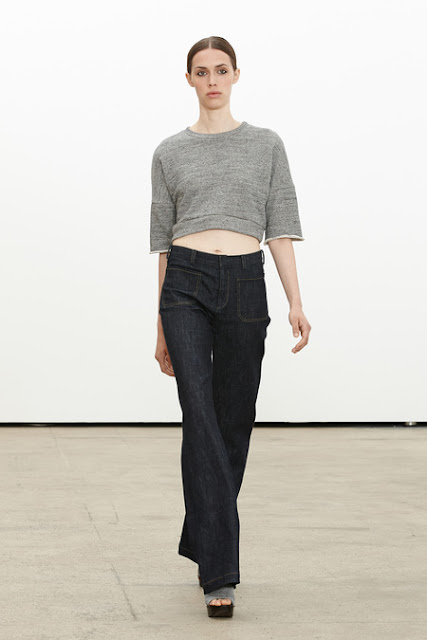 Derek Lam, Resort 2014 - 70's tough chick, square poskets, cropped top, cropped sweatshirt, sweatshirt cut down to size, high-waisted trousers Derek Lam, Resort 2014 - 70's tough chick, square poskets, cropped top, cropped sweatshirt, sweatshirt cut down to size, high-waisted trousers