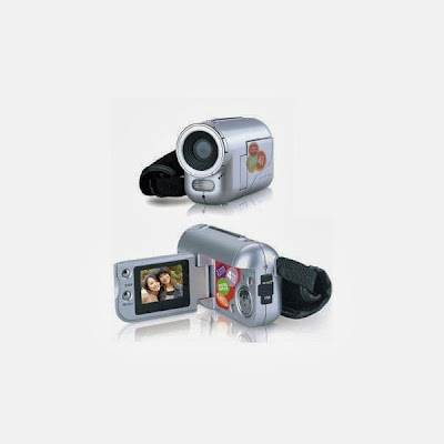 Worlds smallest 3.1MP Digital Video Camera camcorder Worlds smallest 3.1MP Digital Video Camera camcorder