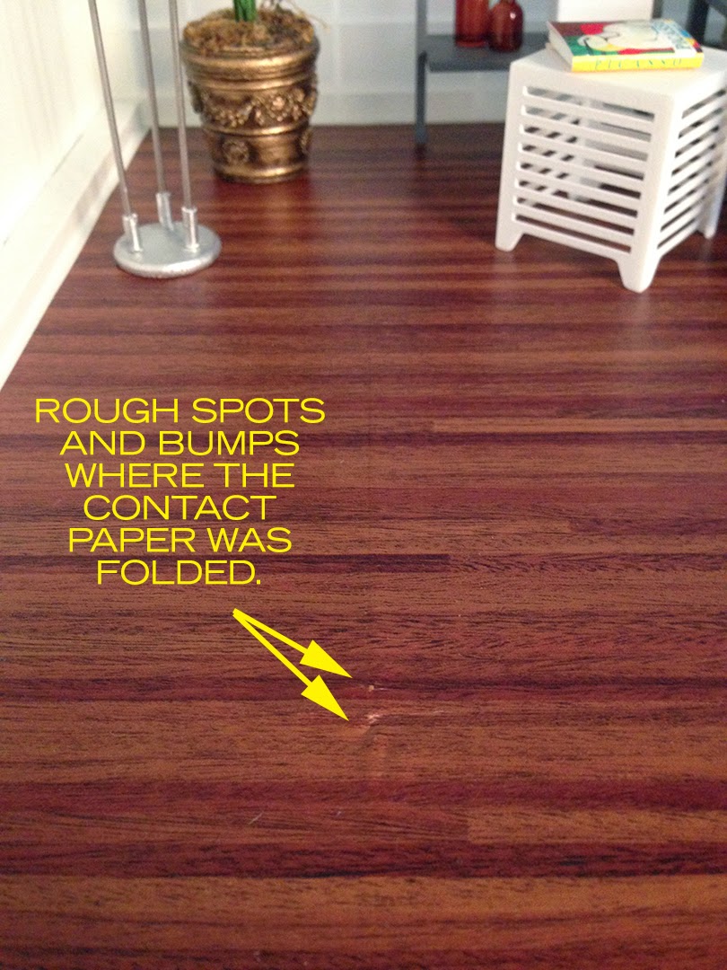 Modern Mini Houses Faux wood flooring in the Lekman