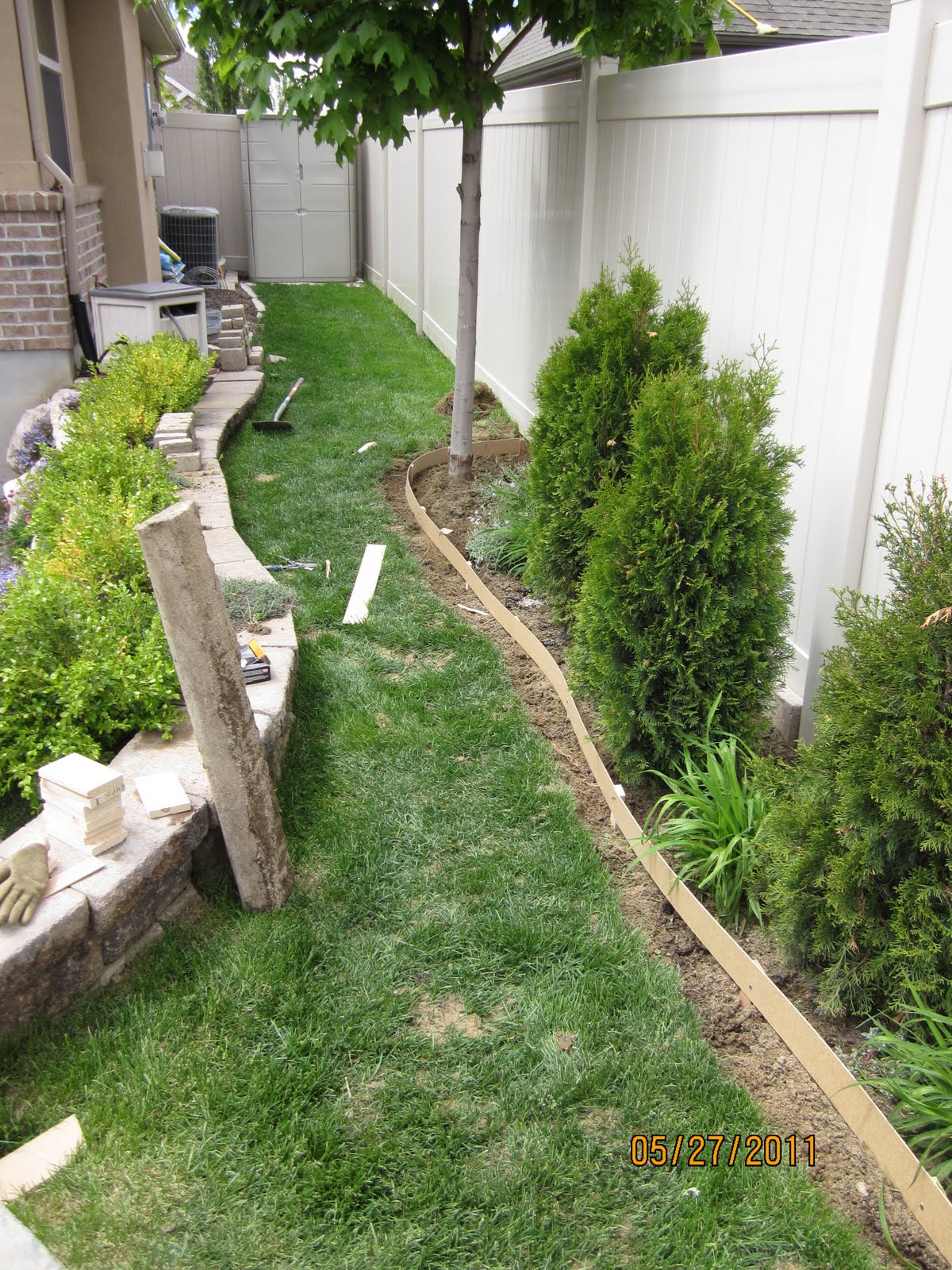 Our Adventures In Home Improvement DIY Curbing For The Backyard Our Adventures In Home Improvement DIY Curbing For The Backyard