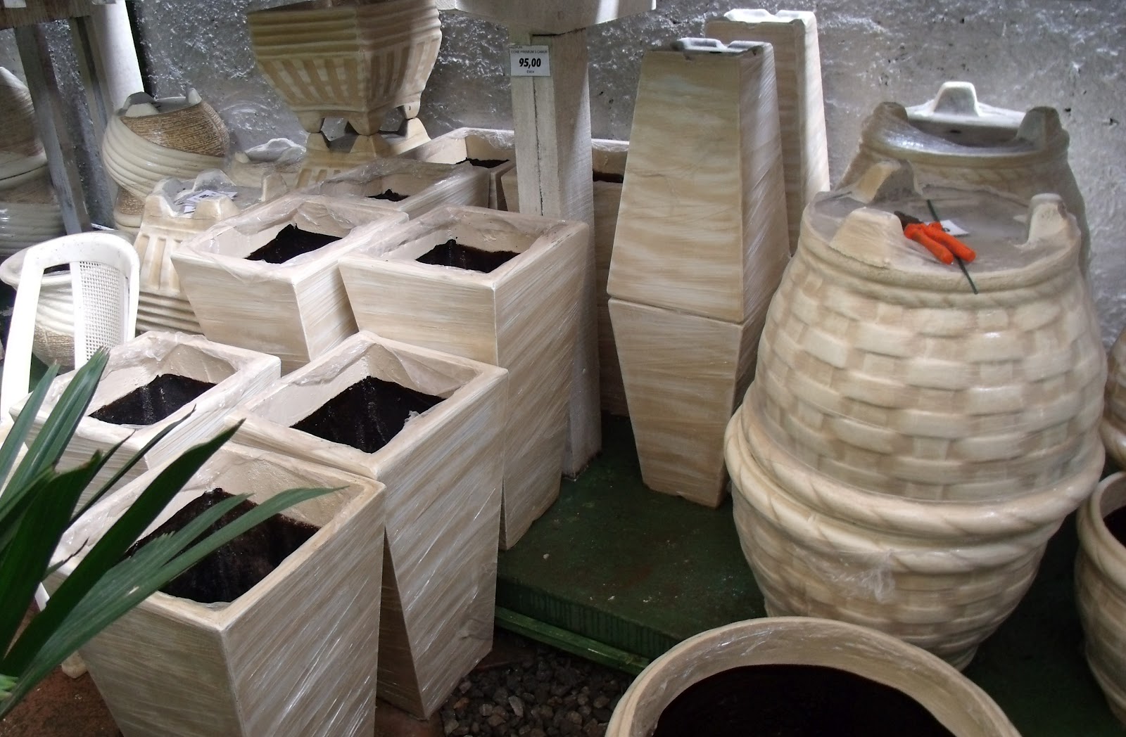 plantas jardins vasos:Fênix Plantas e Jardins: Vasos de Cimento – Resistência a toda prova plantas jardins vasos:Fênix Plantas e Jardins: Vasos de Cimento – Resistência a toda prova