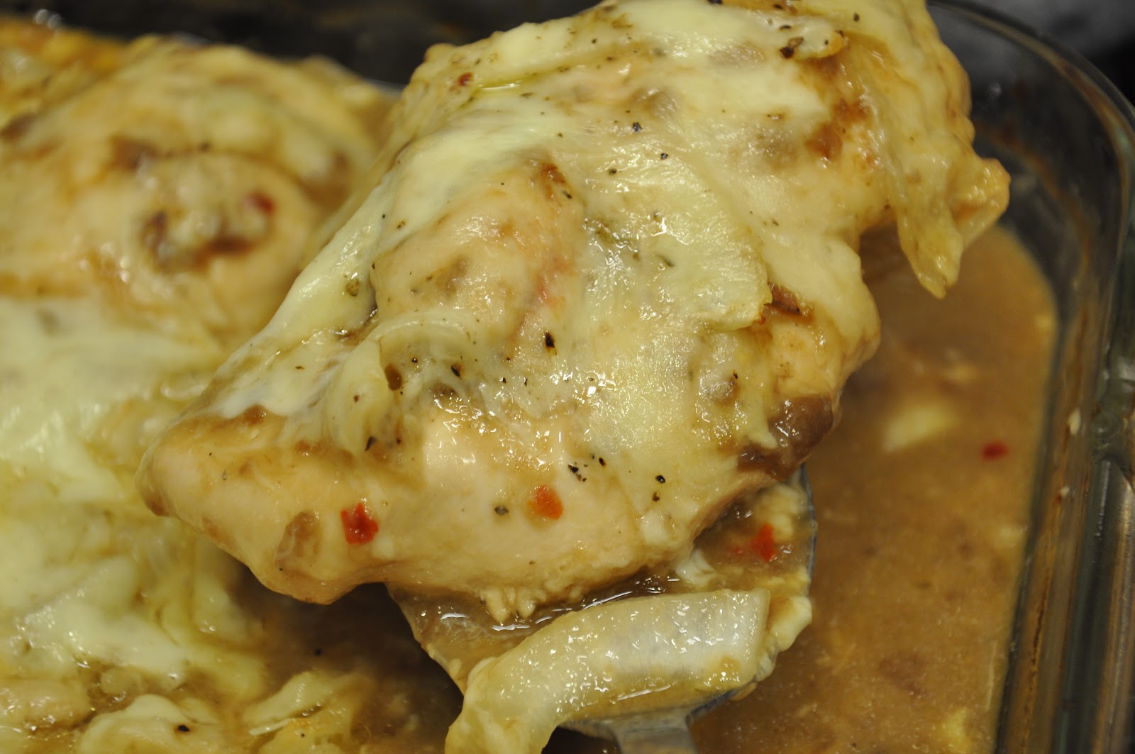 RedheadWhite&Food French Onion, Swiss Cheese Chicken Bake!