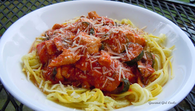 Gourmet Girl Cooks: Sunday Night Spaghetti Dinner...