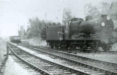 U class 30543 shunting wagons at Fort Brockhurst 1955