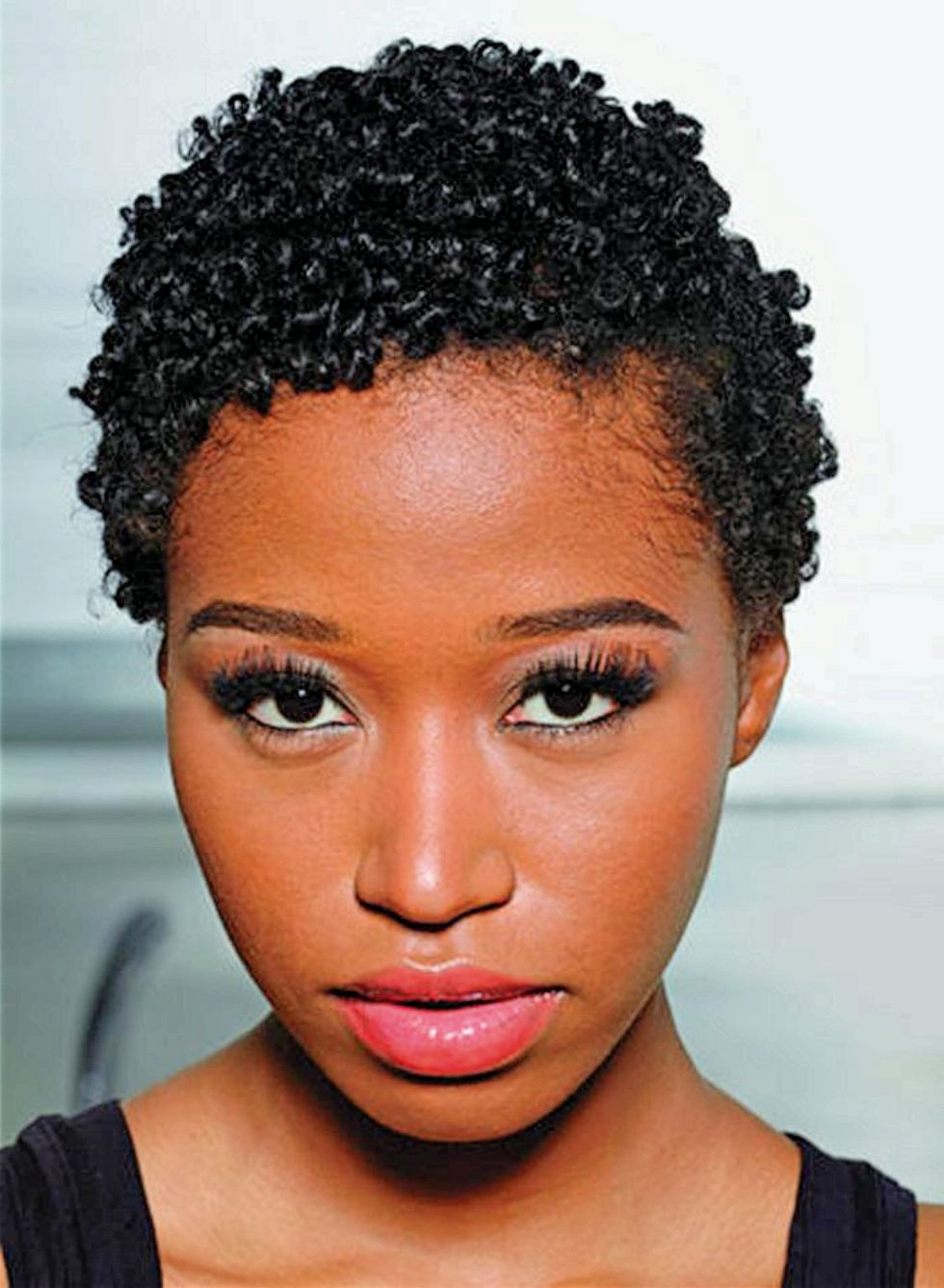Coiffures afro 50 coupes inspirées pour cheveux crépus Glamour - Coiffure Pour Les Noires