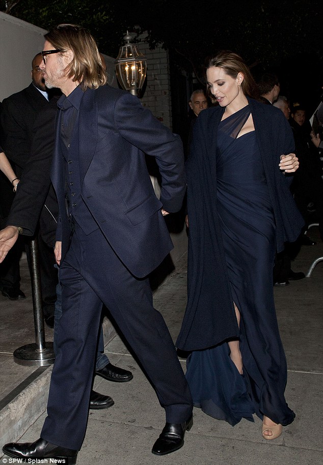 Picture Bugs Angelina Jolie Wardrobe Malfunction