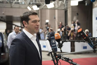 Τσίπρας: Αν έφευγα εκείνη τη νύχτα θα ήμουν ήρωας για μια βραδιά Τσίπρας: Αν έφευγα εκείνη τη νύχτα θα ήμουν ήρωας για μια βραδιά