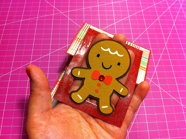 ginger-bread-man-gate-fold-card-cricut-create-create-a-critter-2