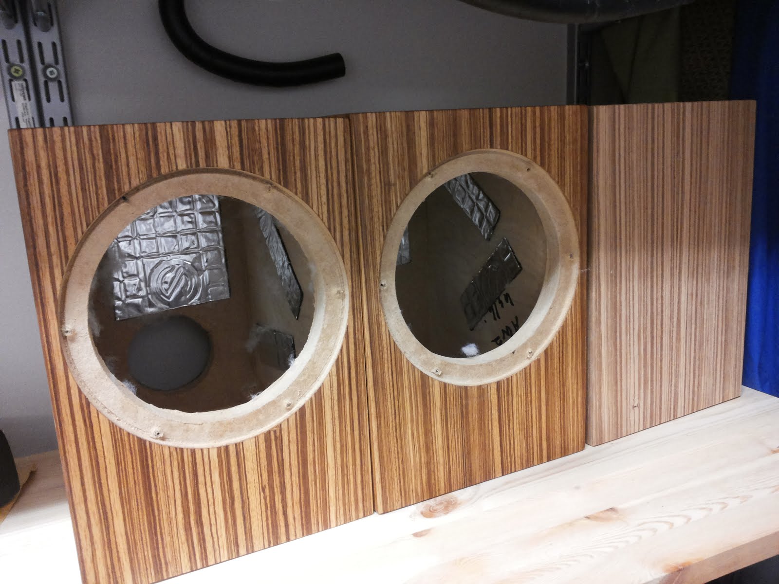 Diy hifi blog, subwoofers and repairs Diy speakers. Diy veneers.