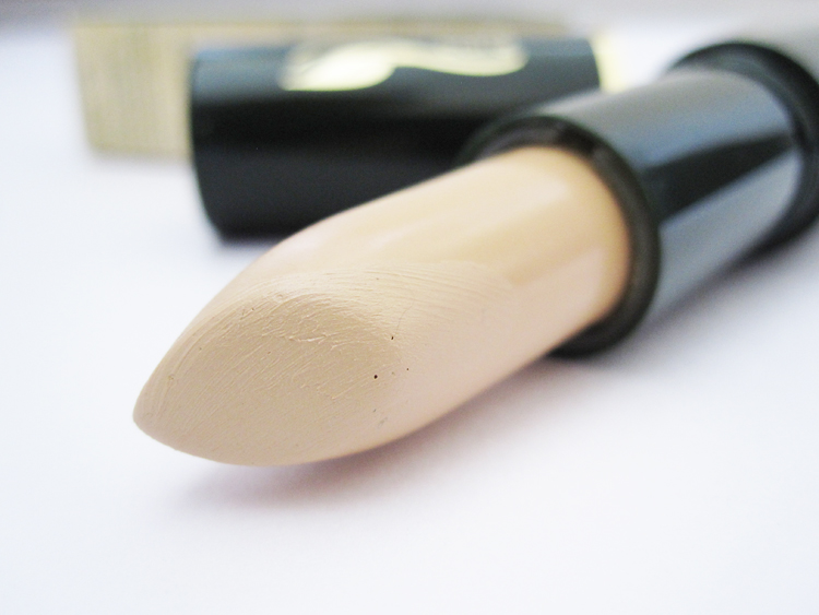 Review Essential Care Mineral Concealer in Fair We Were Raised By Wolves