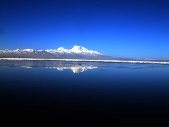 lake manasarovar lake manasarovar as still as a image...