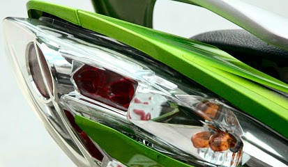 Cara Membersihkan Mika Lampu Motor Yang Terlihat Kusam Membersihkan Mika Lampu Motor Yang Terlihat Kusam