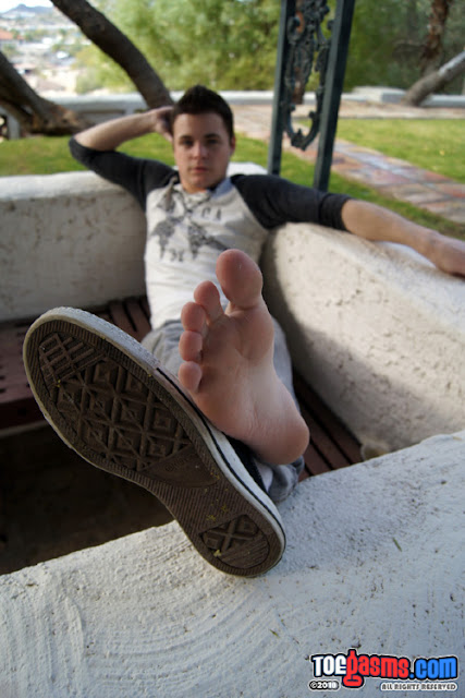 fuck naked bitches gif naked boys in sneakers