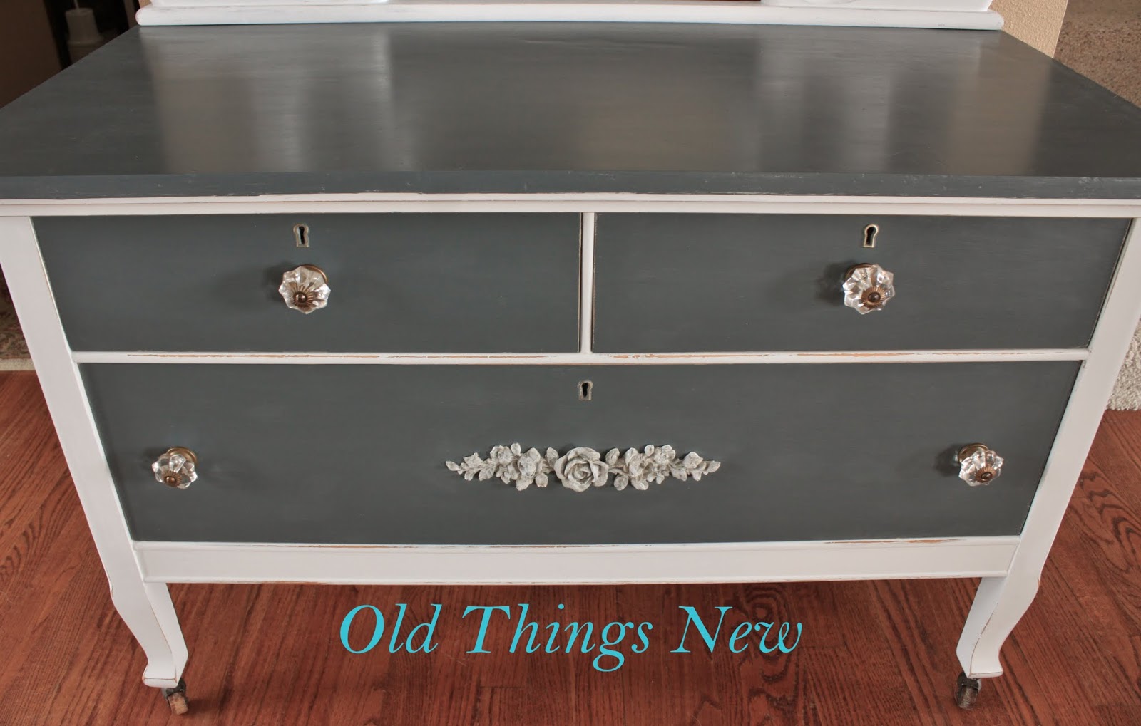 Vintage Dresser & Mirror Update Old Things New