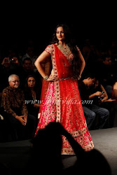 Sonakshi Sinha walks the ramp for Jyotsna Tiwari at the Aamby Valley Bridal Fashion Week
