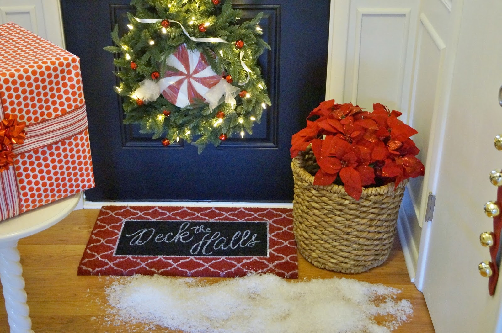 Don't Disturb This Groove: Christmas Wreath Trio