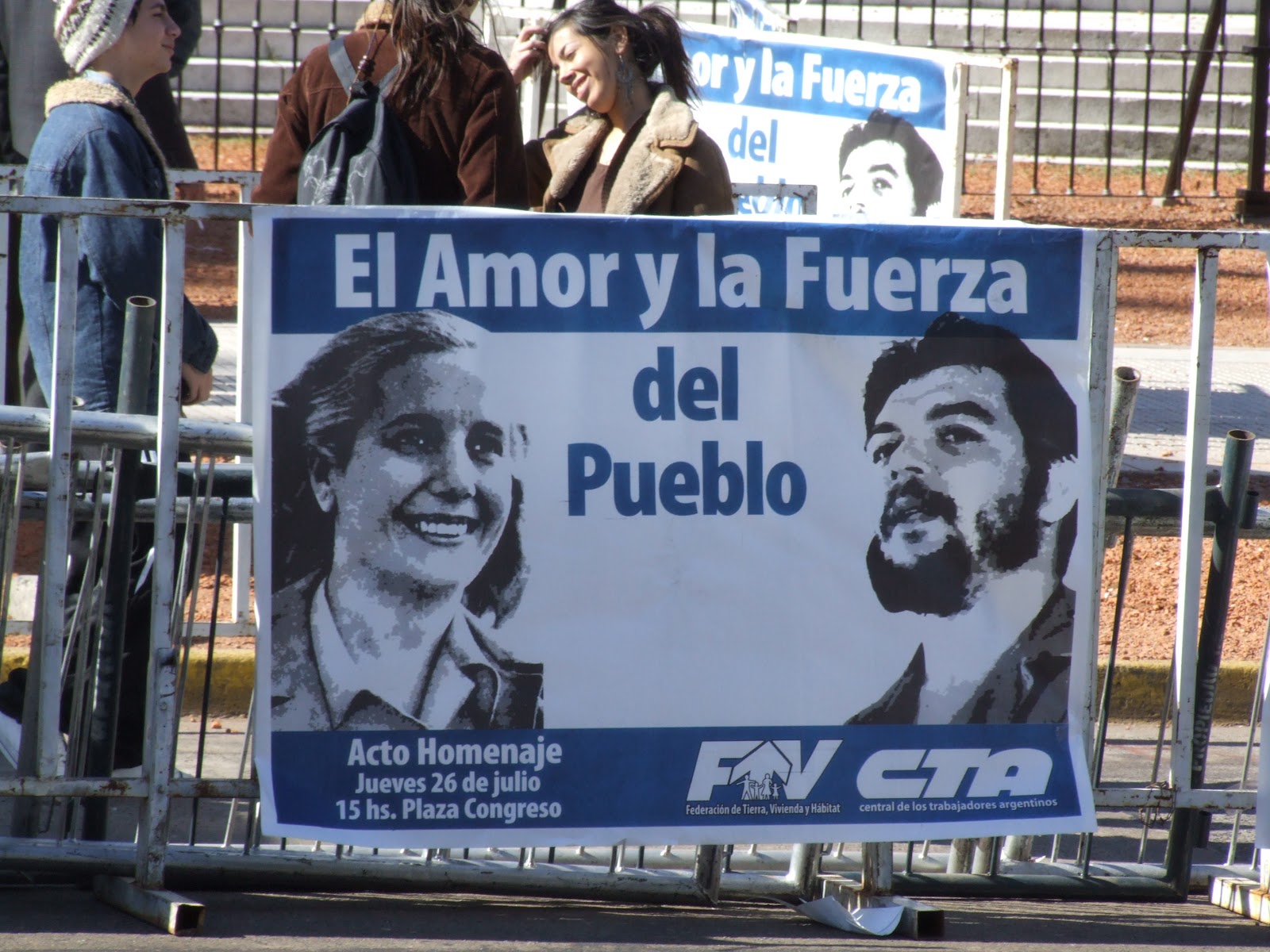 El Partido Obrero al servicio de la propaganda burguesa - Página 3 Evita+y+el+Che