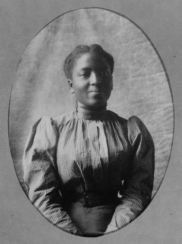 African%2BAmerican%2Bwoman%252C%2Babout%2B1899-1900.%2BFrom%2Balbum%2BTypes%2Bof%2BAmerican%2BNegroes%252C%2Bcompiled%2Band%2Bprepared%2Bby%2BW.E.B.%2BDu%2BBois.jpg