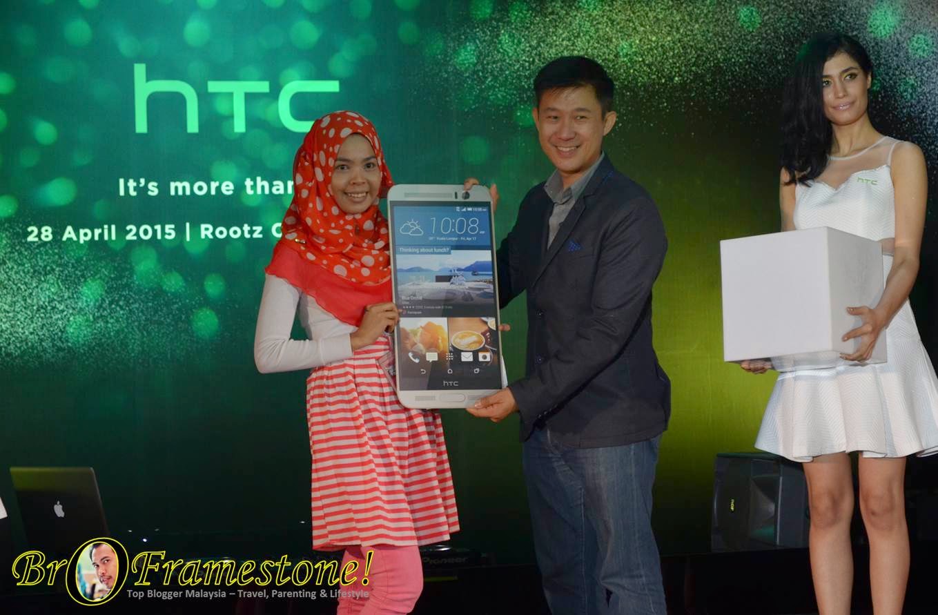 Iena Eliena Menang HTC One M9+