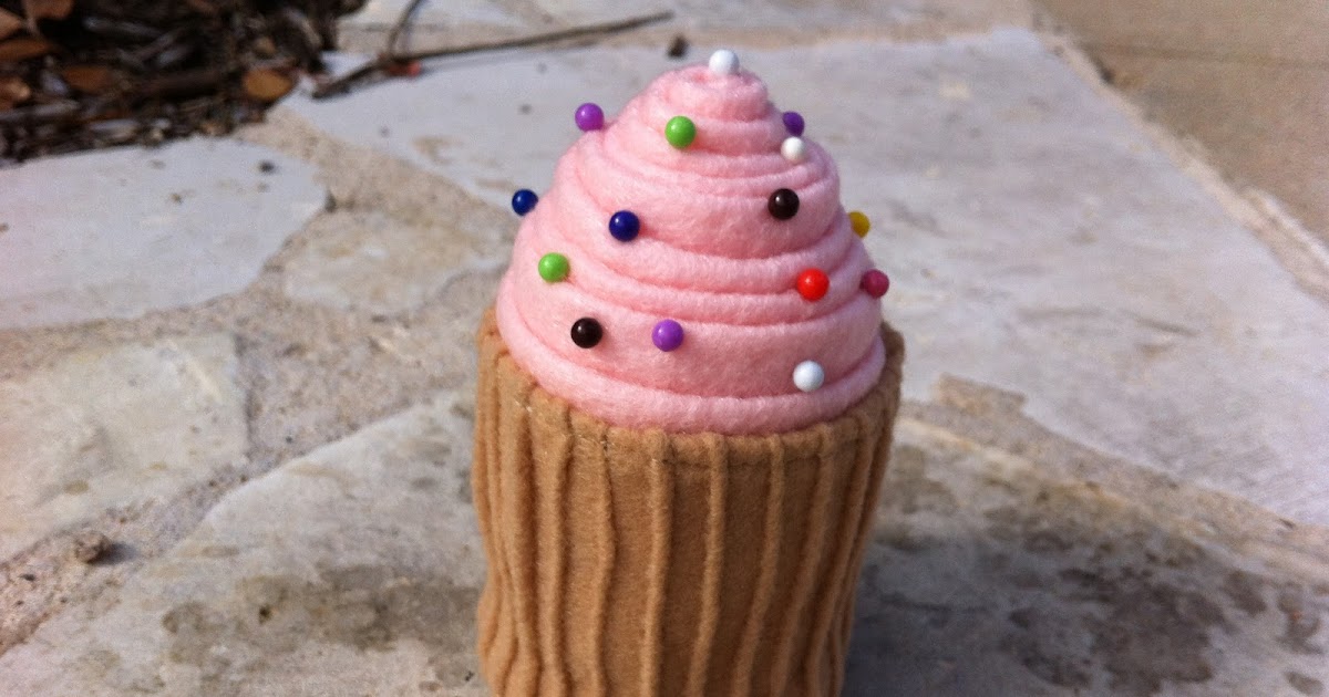 Sewing Over Pins Cupcake Pin Cushion Experiment