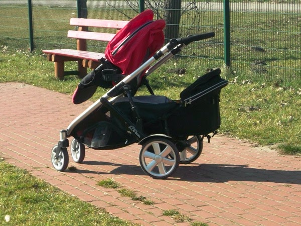 Wózek Britax B-dual spacerówka i drugie siedzisko z miękką gondolą Wózek Britax B-dual spacerówka i drugie siedzisko z miękką gondolą