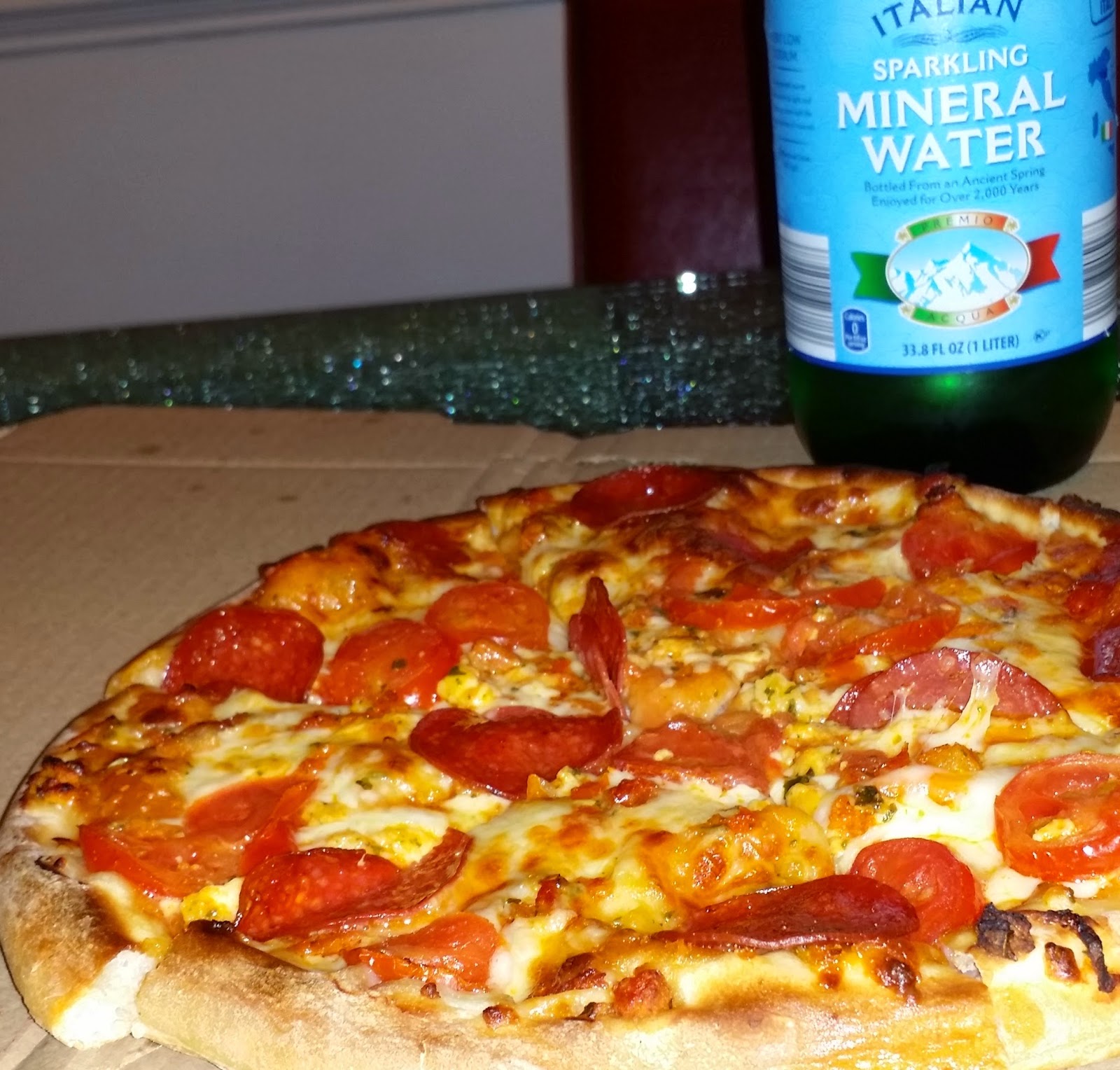 Pizza Quixote Review Mama Cozzi's Caprese Pizza (ALDI)