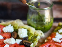 Grilled Goat Cheese and Pesto Pizza Grilled Goat Cheese and Pesto Pizza