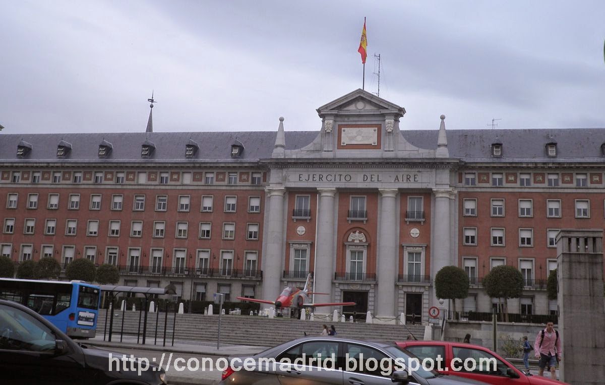 Conocer Madrid Edificios en Moncloa
