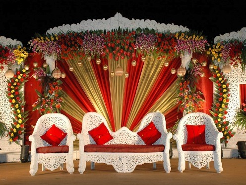 Indian wedding stage decoration photos Indian wedding stage decoration photos