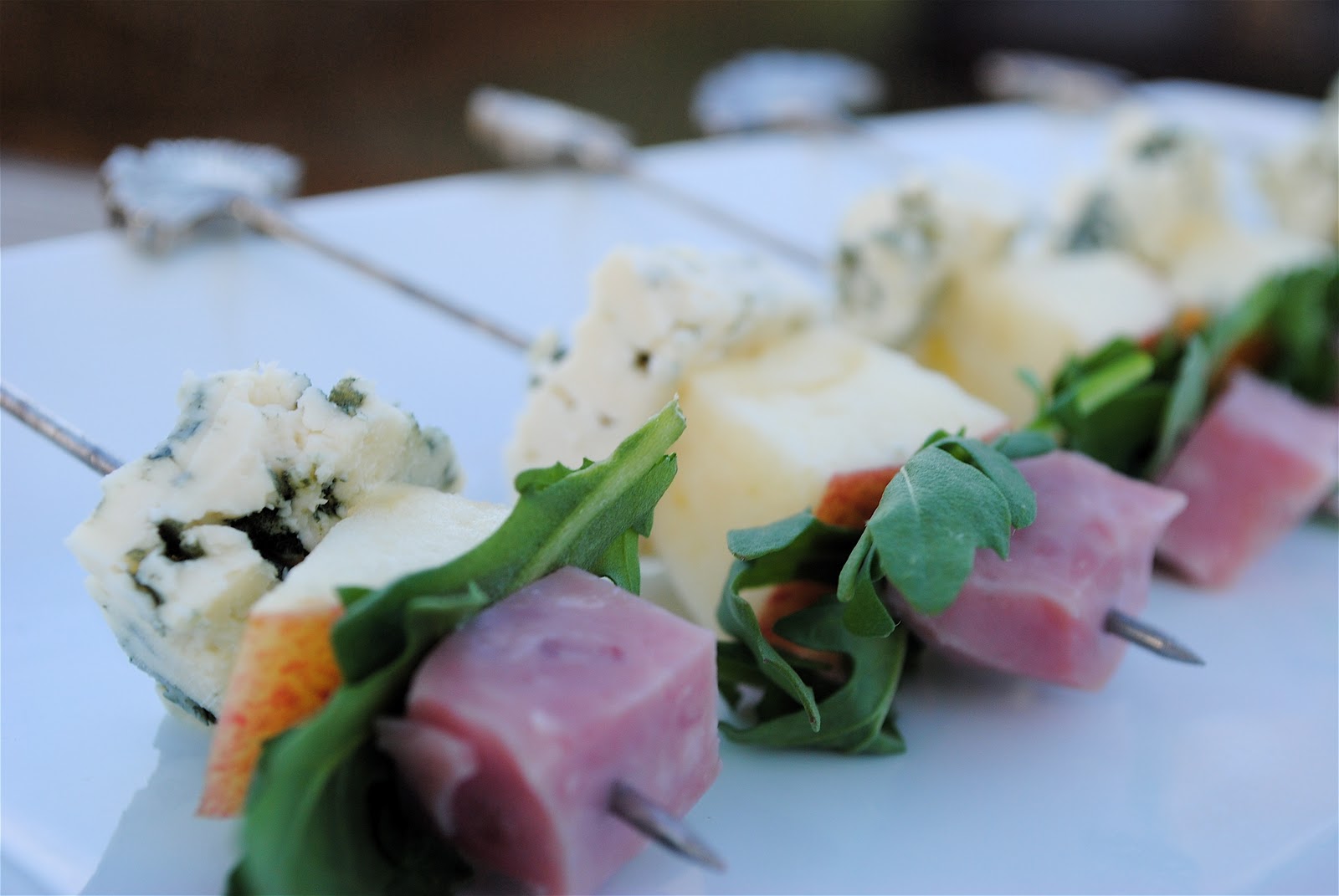 Recipe Doodle HOT ROAST BEEF PARTY SANDWICHES and HAM AND CHEESE SKEWERS