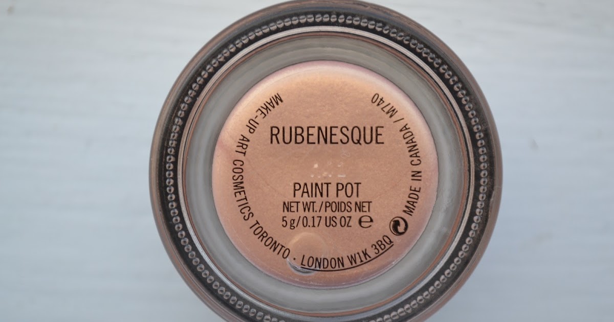 Makeup mess MAC Paint Pot in 'Rubenesque'