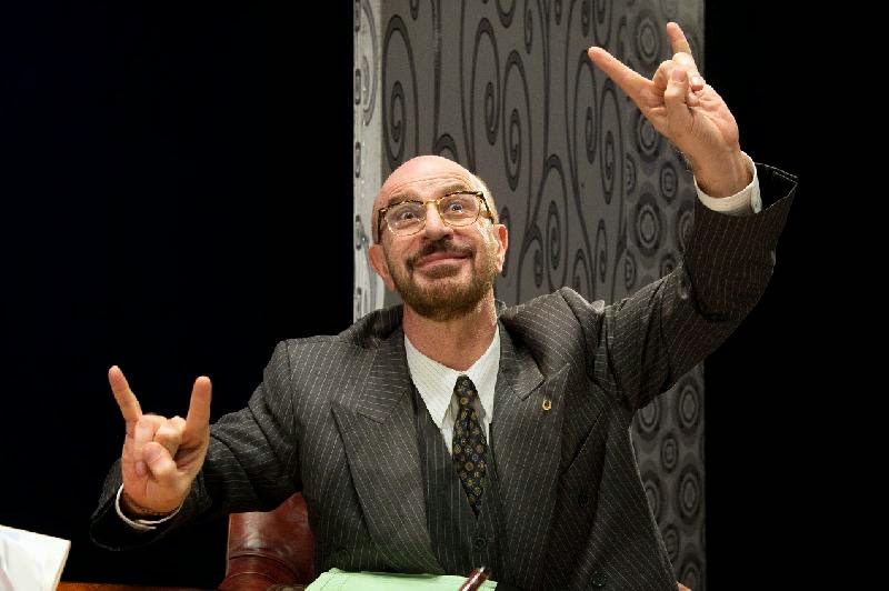 Partenope a teatro Parla Sebastiano Lo Monaco protagonista al teatro