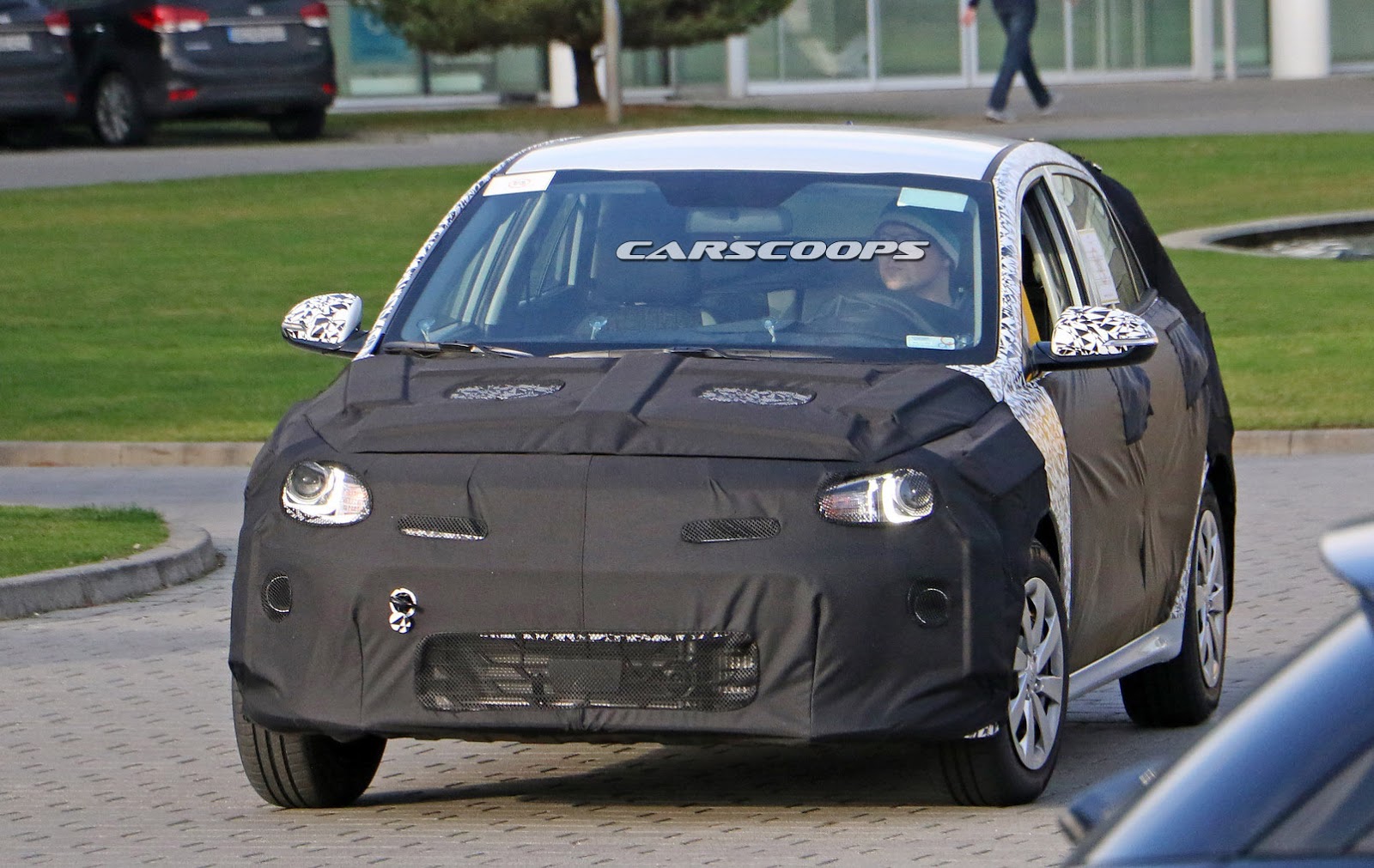 http://4.bp.blogspot.com/-RJZMh9MGoOM/Vov2QwwSAjI/AAAAAAABR-4/KTnRYjIFo6g/s1600/New-Kia-Rio-2.jpg New-Kia-Rio-2