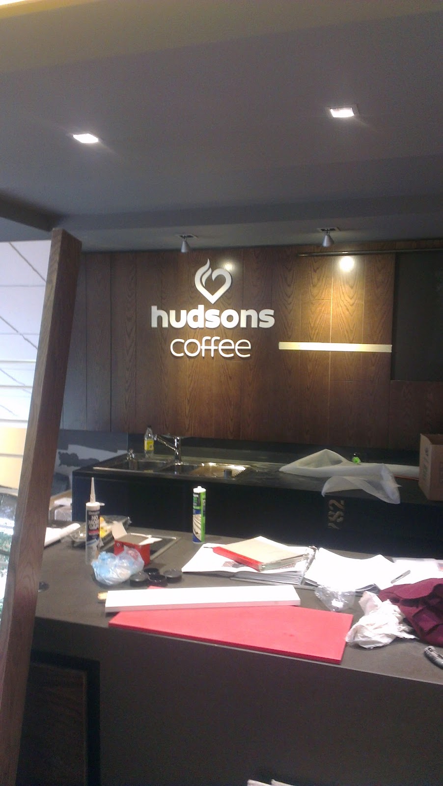 Hudsons Coffee Peninsula Private Hospital MSC Signs