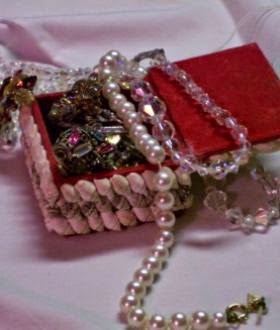 Homemade Jewelry - Homemade Stress Relief Homemade Jewelry - Homemade Stress Relief