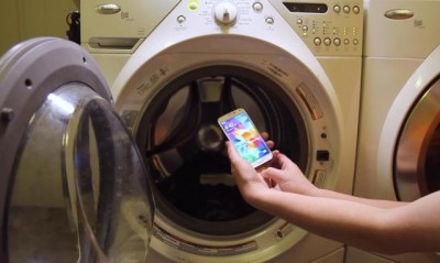 Bagaimana Nasib Galaxy S5 Masuk Mesin Cuci? Ini Videonya Bagaimana Nasib Galaxy S5 Masuk Mesin Cuci? Ini Videonya